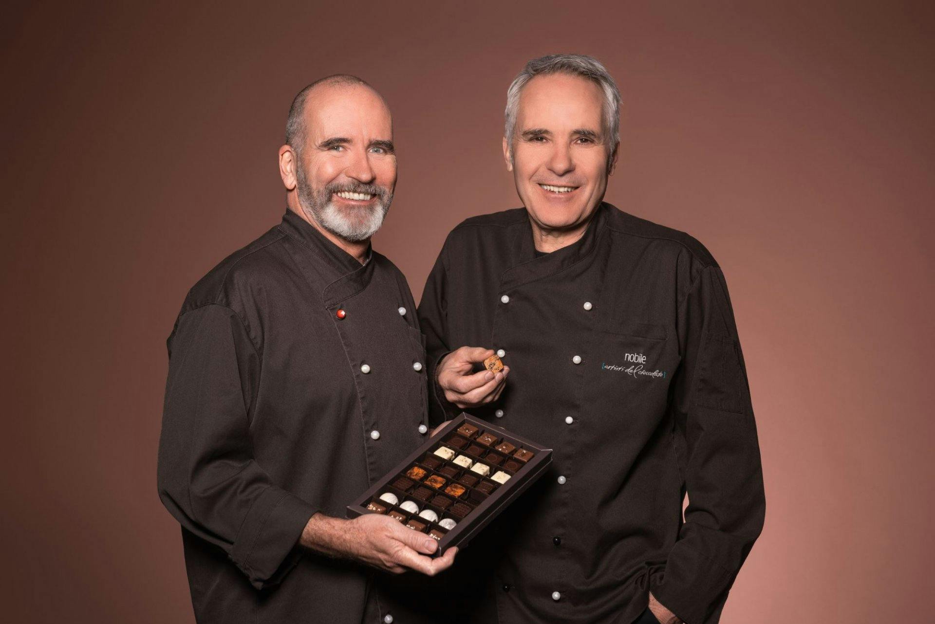 Martin Schwarz und Willi Schmutz brennen für grandiose Schokolade geformt zu kunstvollen Kreationen.