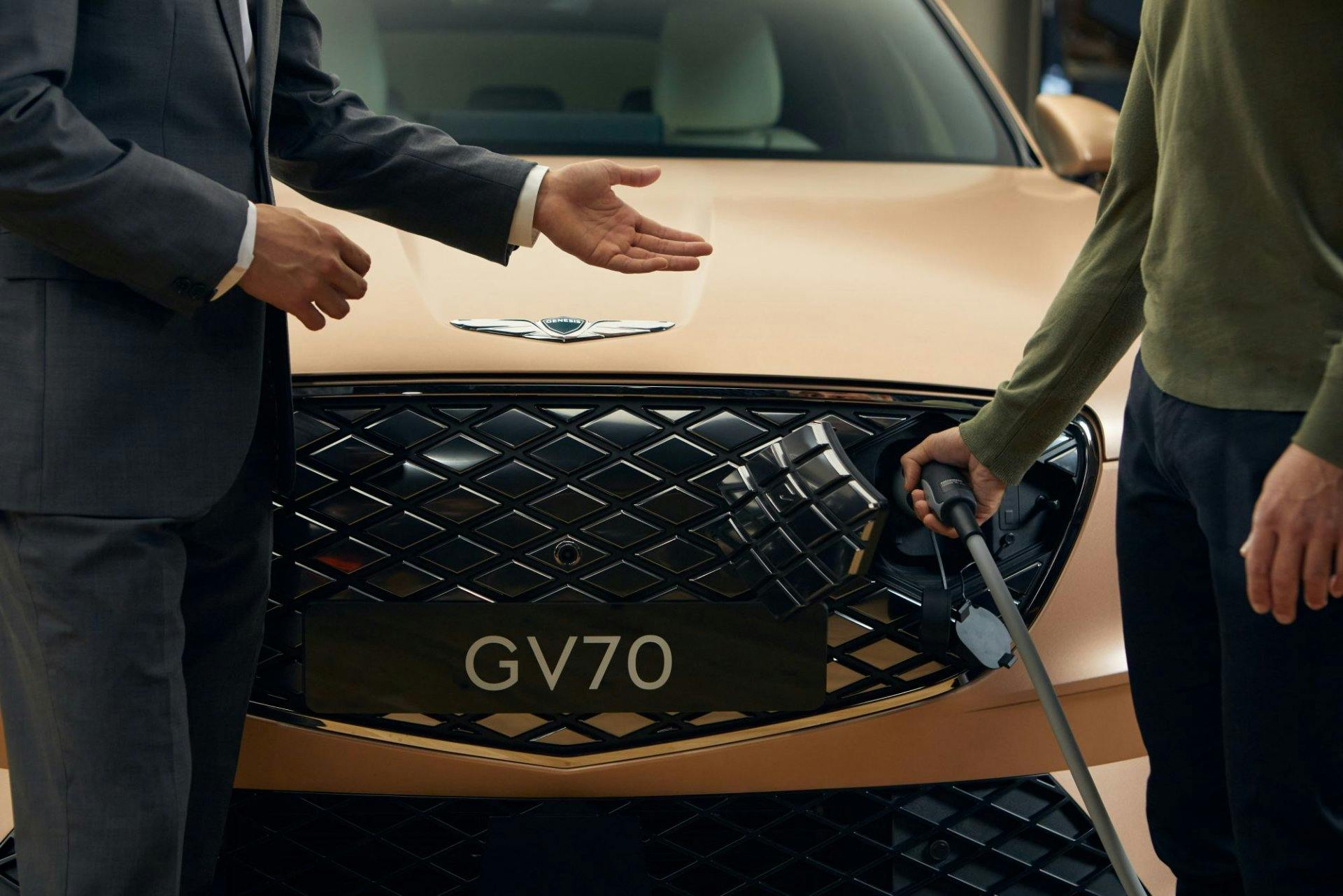 Der markante Kühlergrill sorgt für ein modernes Erscheinungsbild.