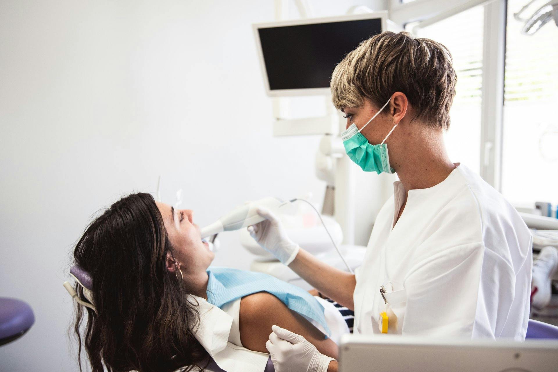 Dans certains cas, le/la spécialiste te fera notamment un scanner 3D.